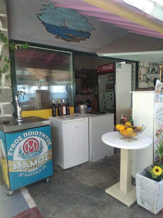 Ammoudia Rooms Agia Marina  Екстериор снимка
