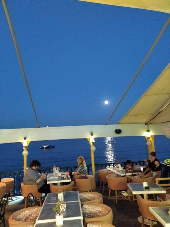 Ammoudia Rooms Agia Marina  Екстериор снимка