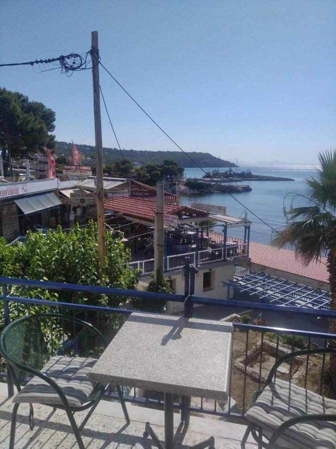Ammoudia Rooms Agia Marina  Екстериор снимка