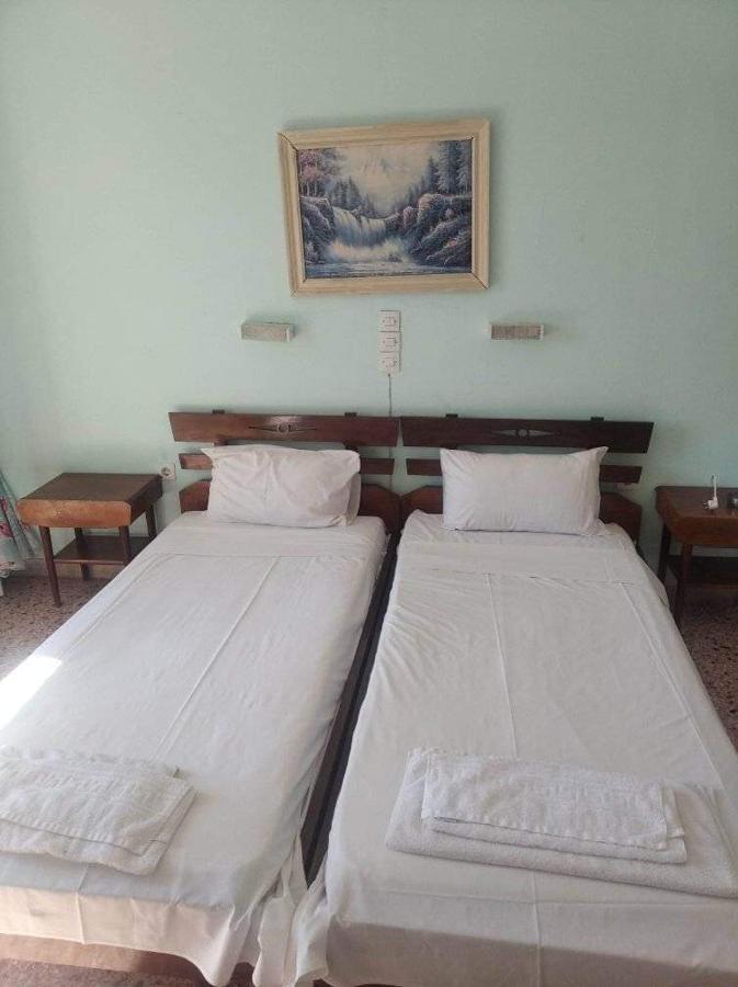 Ammoudia Rooms Agia Marina  Екстериор снимка