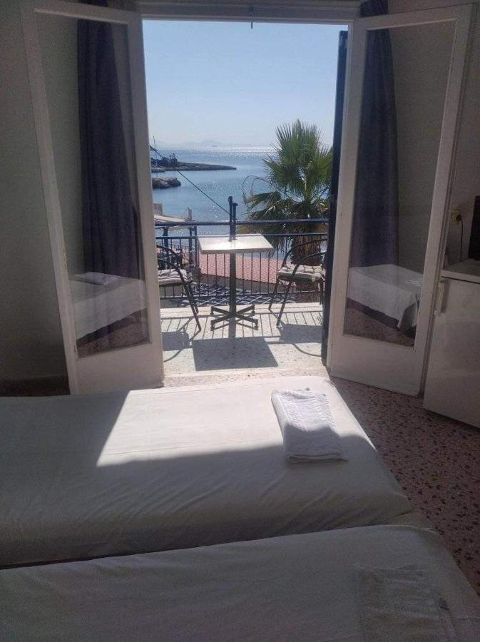 Ammoudia Rooms Agia Marina  Екстериор снимка
